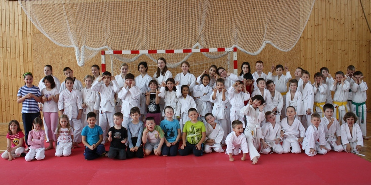SK KAMIWAZA KARATE