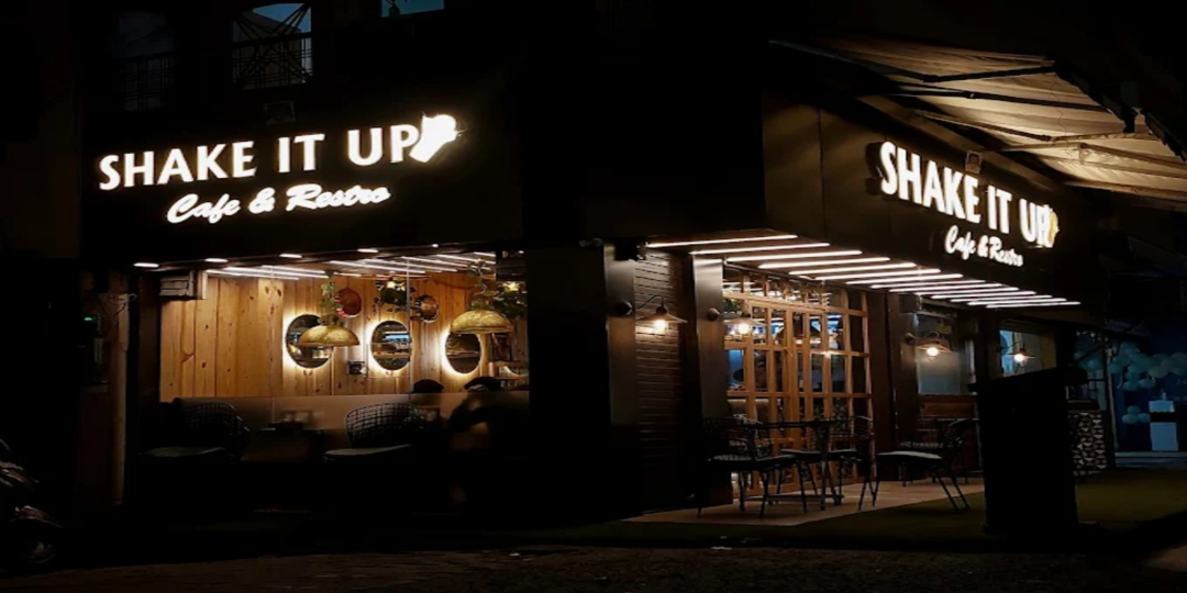 Shake it up Café & Restro